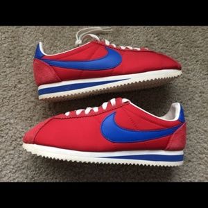 NIKE CORTEZ